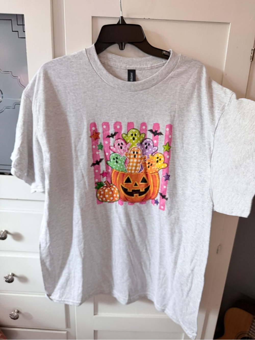 Gildan Light Gray Kids Halloween Pumpkin & Ghosts Graphic Tee